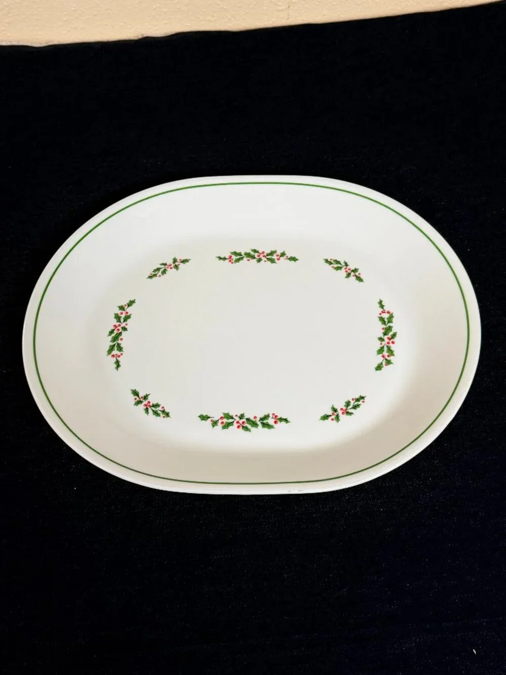Corelle berries christmas
